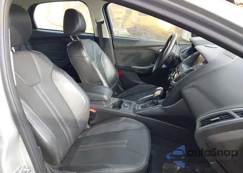 2013 Ford Focus Titanium from USA, damaged, VIN 1FADP3N22DL300142